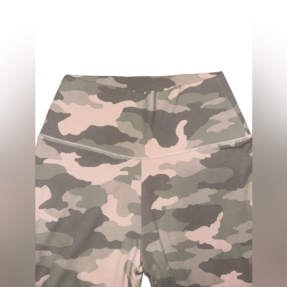 NWOT AERIE Hi-Rise Bike Short - Picture 2 of 5